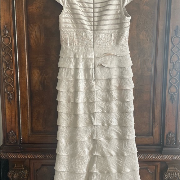 Adrianna Papell Ooccasion Dress - Picture 6 of 8